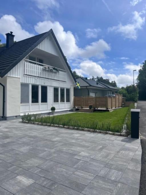 Exclusive Guesthouse Near The Ocean In Hovas Gothenburg Bagian luar foto
